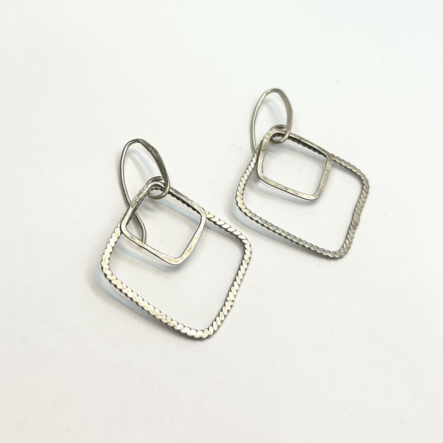 Gonzales Earrings Double Diamond
