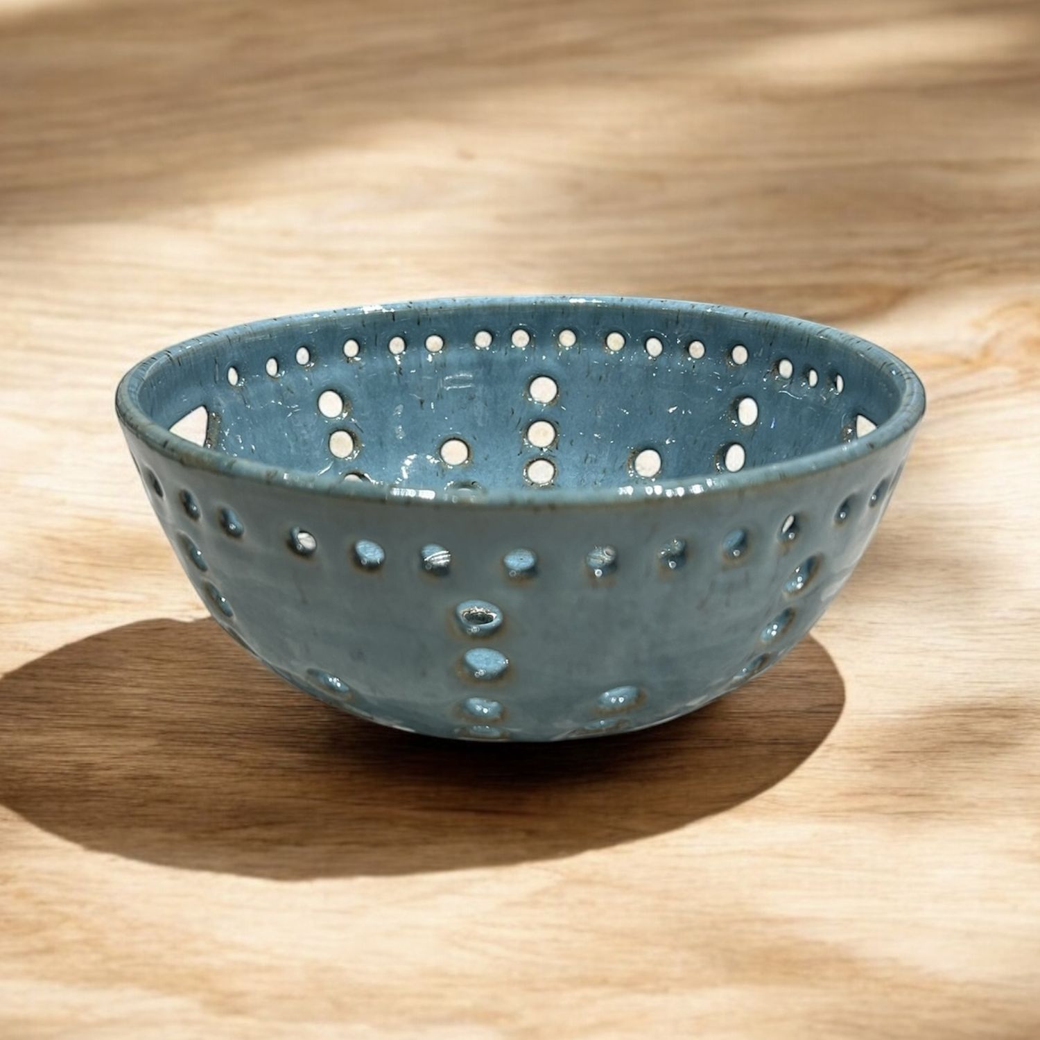 Johnson Fruit Bowl/Colander Blue