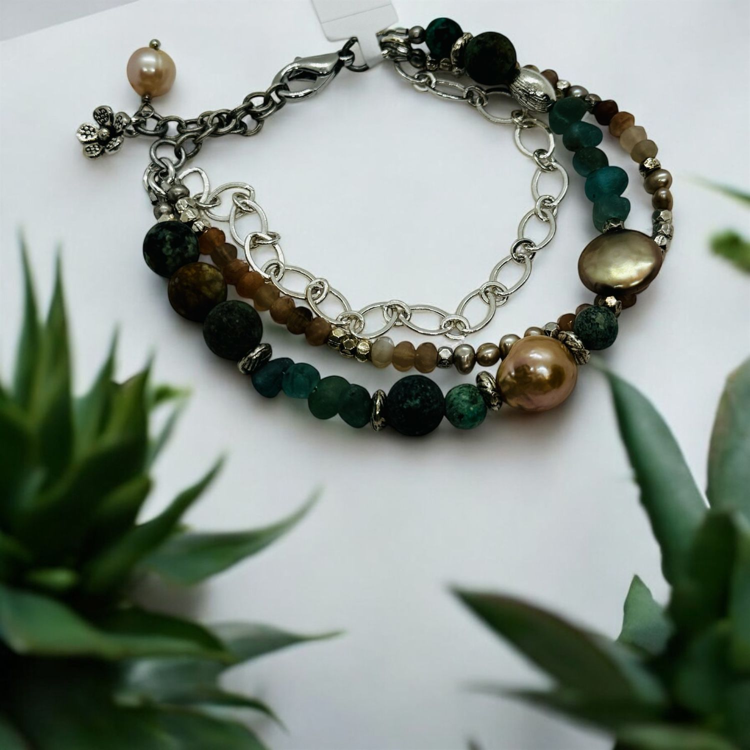 Garnish Bracelet African Turquoise, Moonstone, Apatite and Pearl