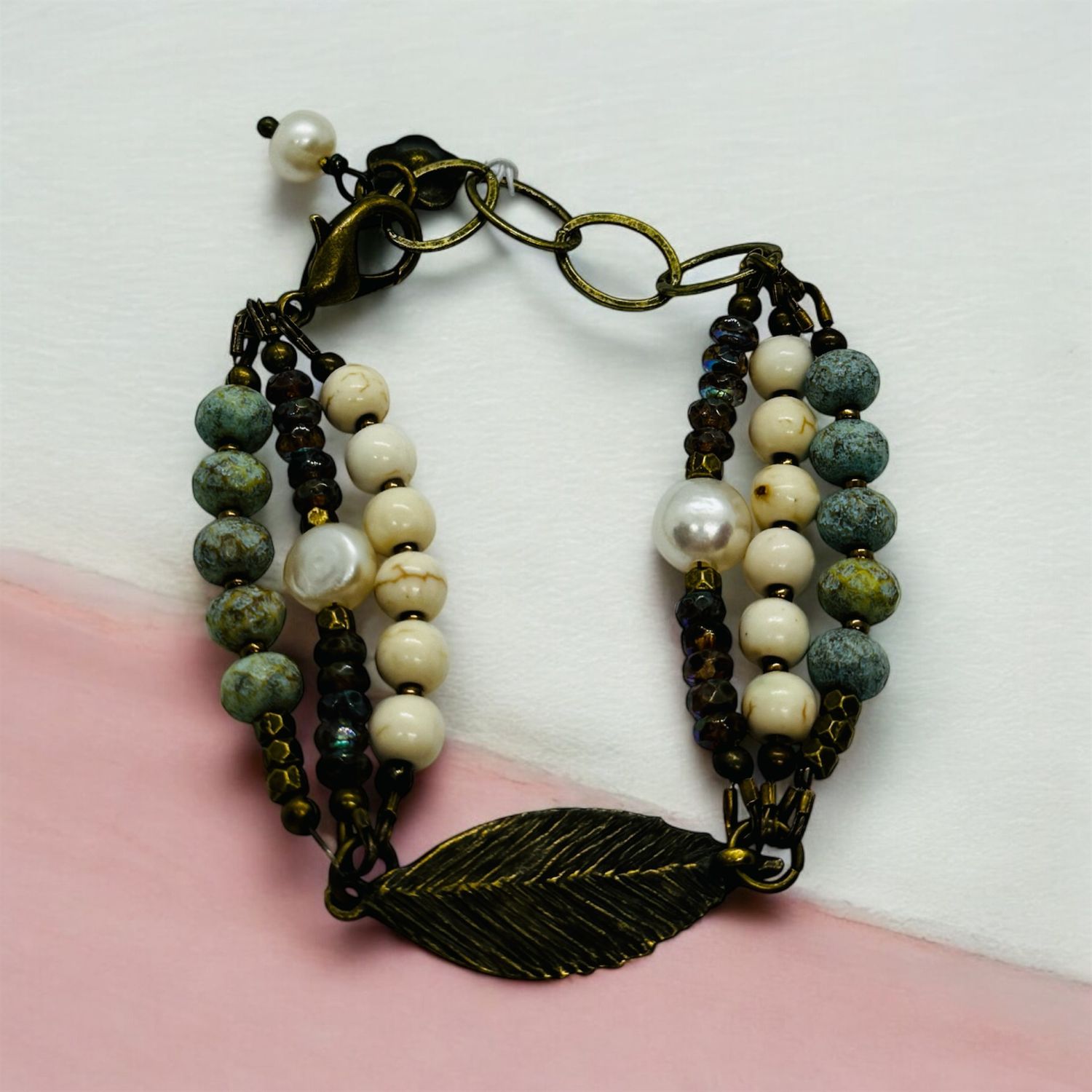 Garnish Bracelet Bronze Leaf White Pearl and Czech Glass