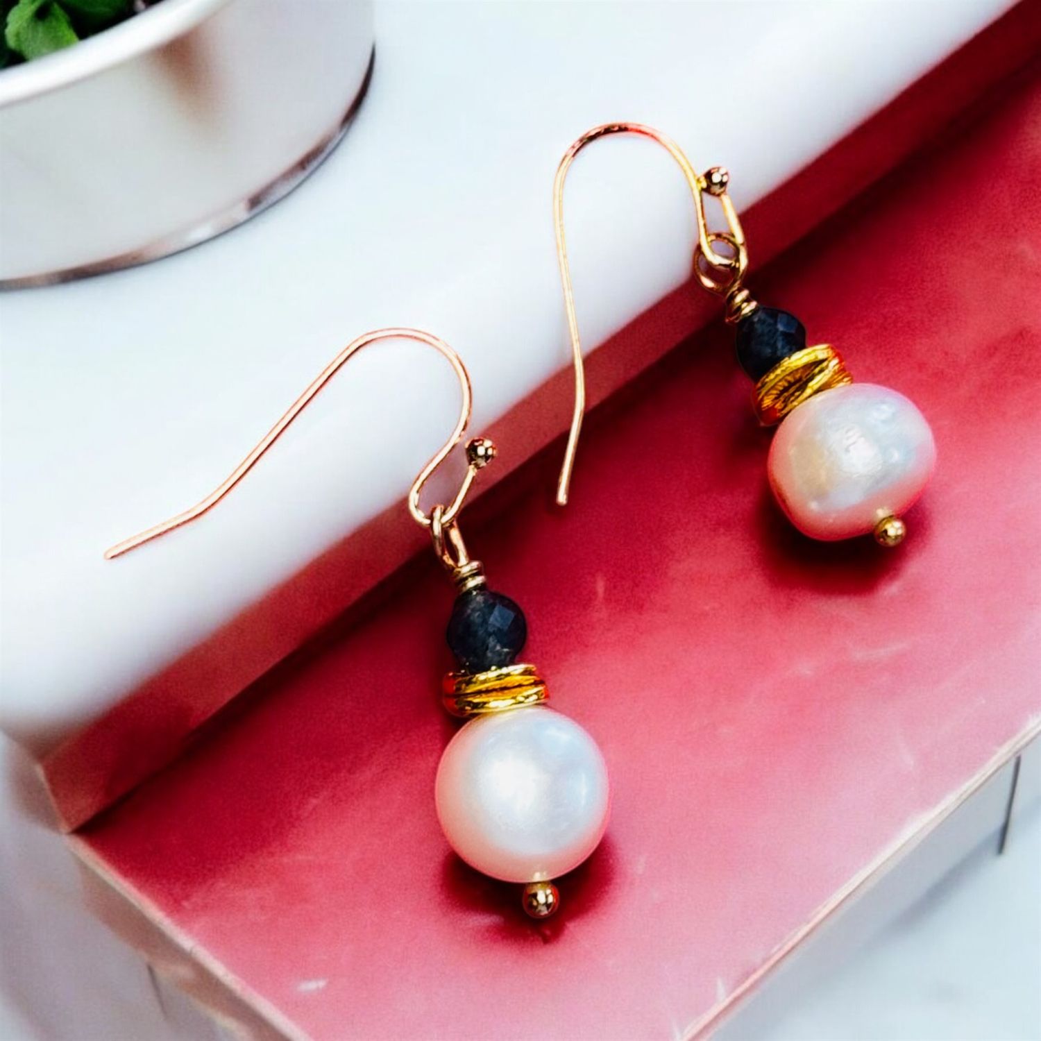 Garnish Earrings Freshwater Pearl and Sapphire