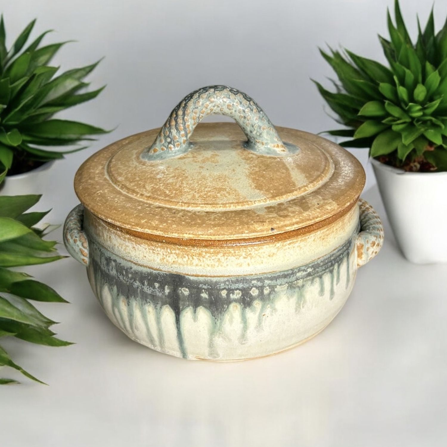 Stoler Casserole Dish Tan &amp; Green w/ Textured Handles &amp; Cobalt Interior