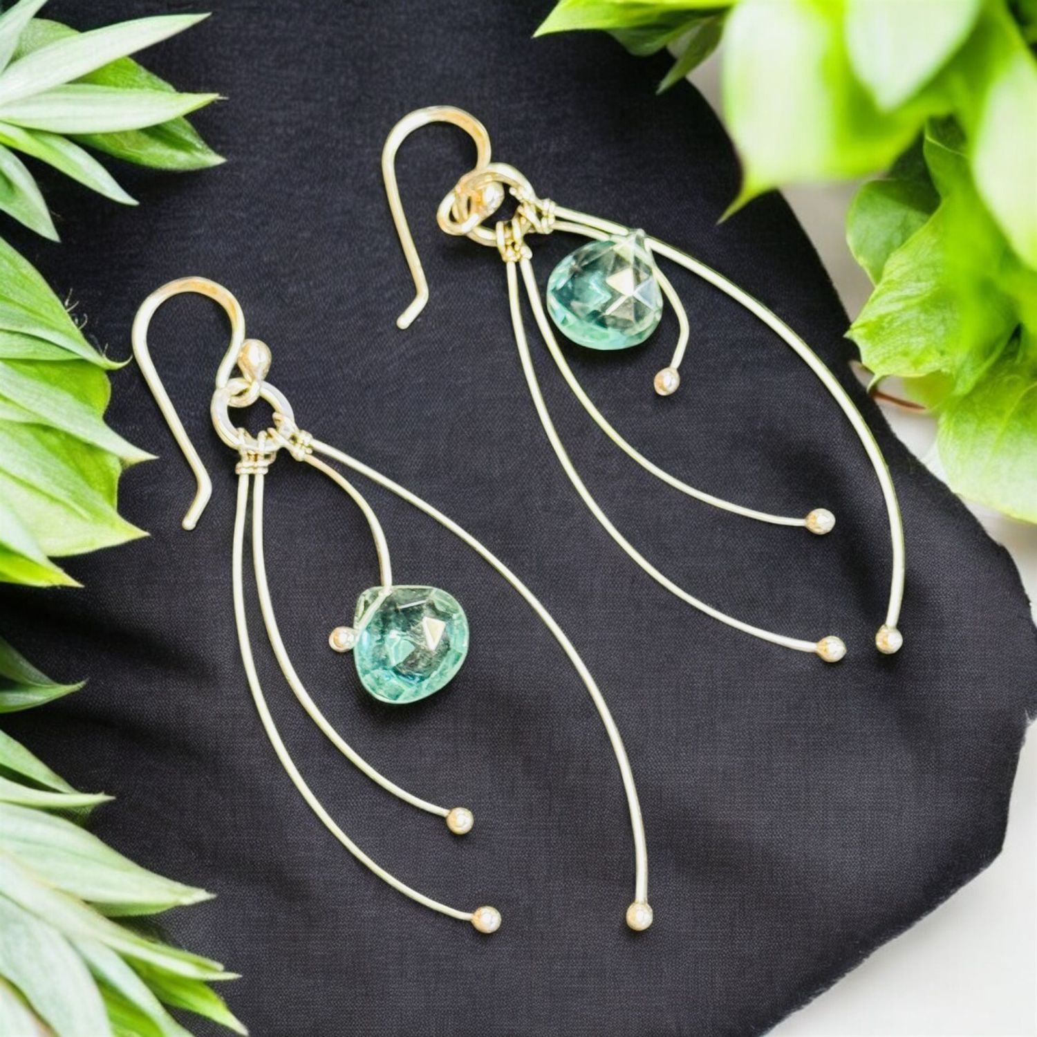 Zuzko Earrings &quot;Tickle&quot; Aqua Quartz