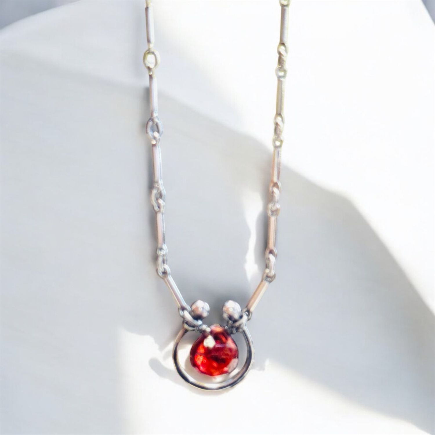 Zuzko Necklace Horseshoe  Red Garnet