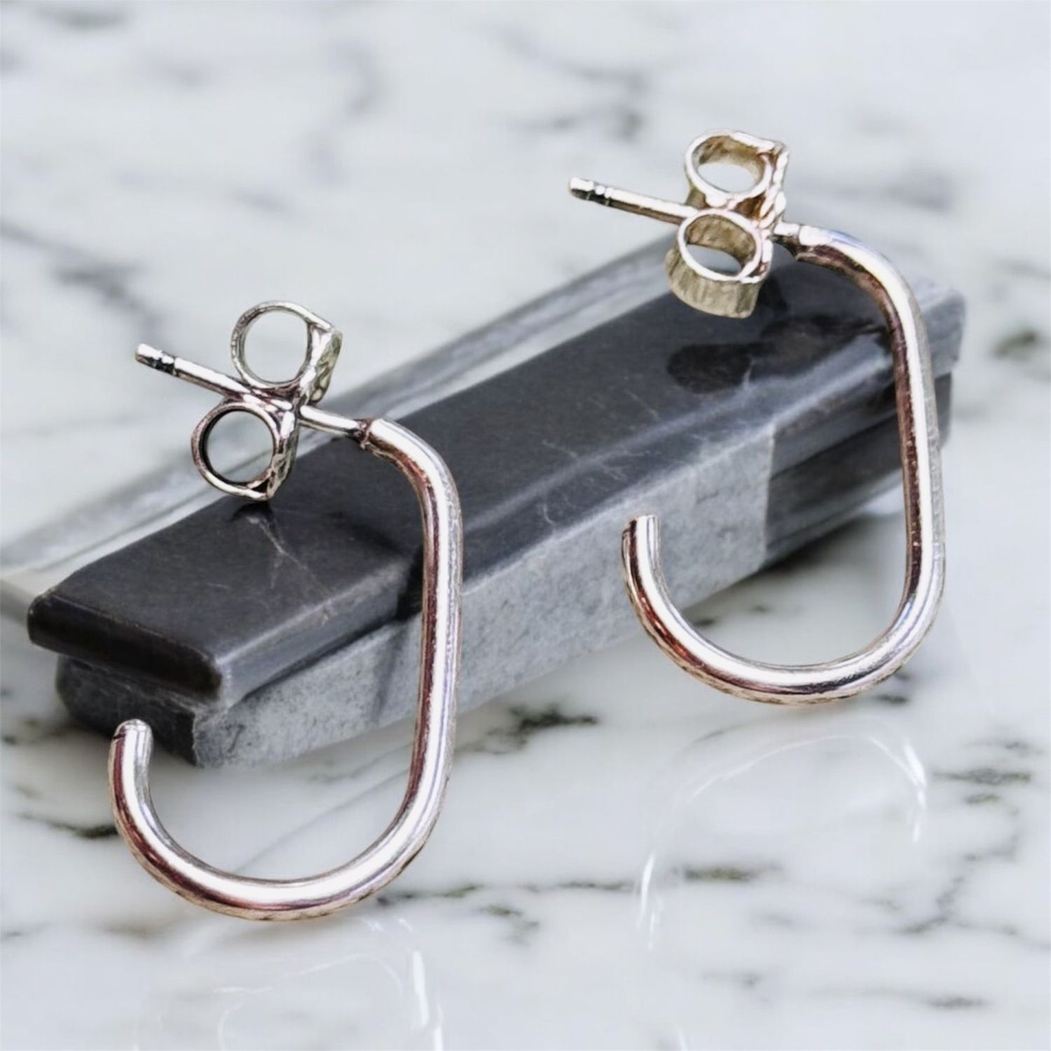 Zuzko Earrings Paper Clip Hoops Silver Large