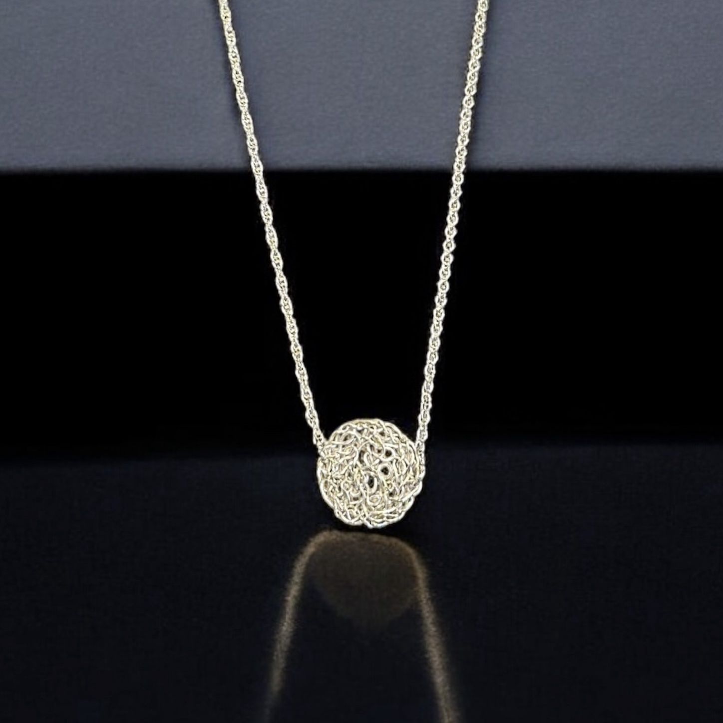 MetaLace Necklace Tiny Silver Circle