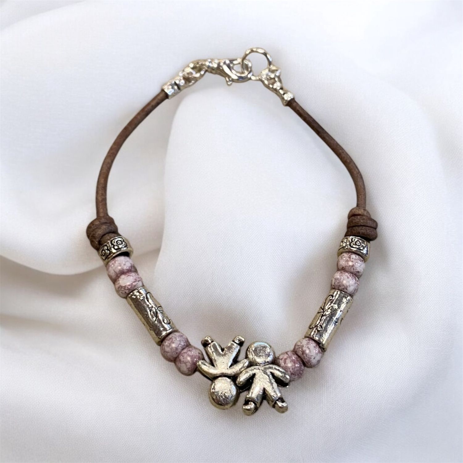 Very Visser Bracelet Leather Cord w/ Lilac Beads &amp; Silver People Charms