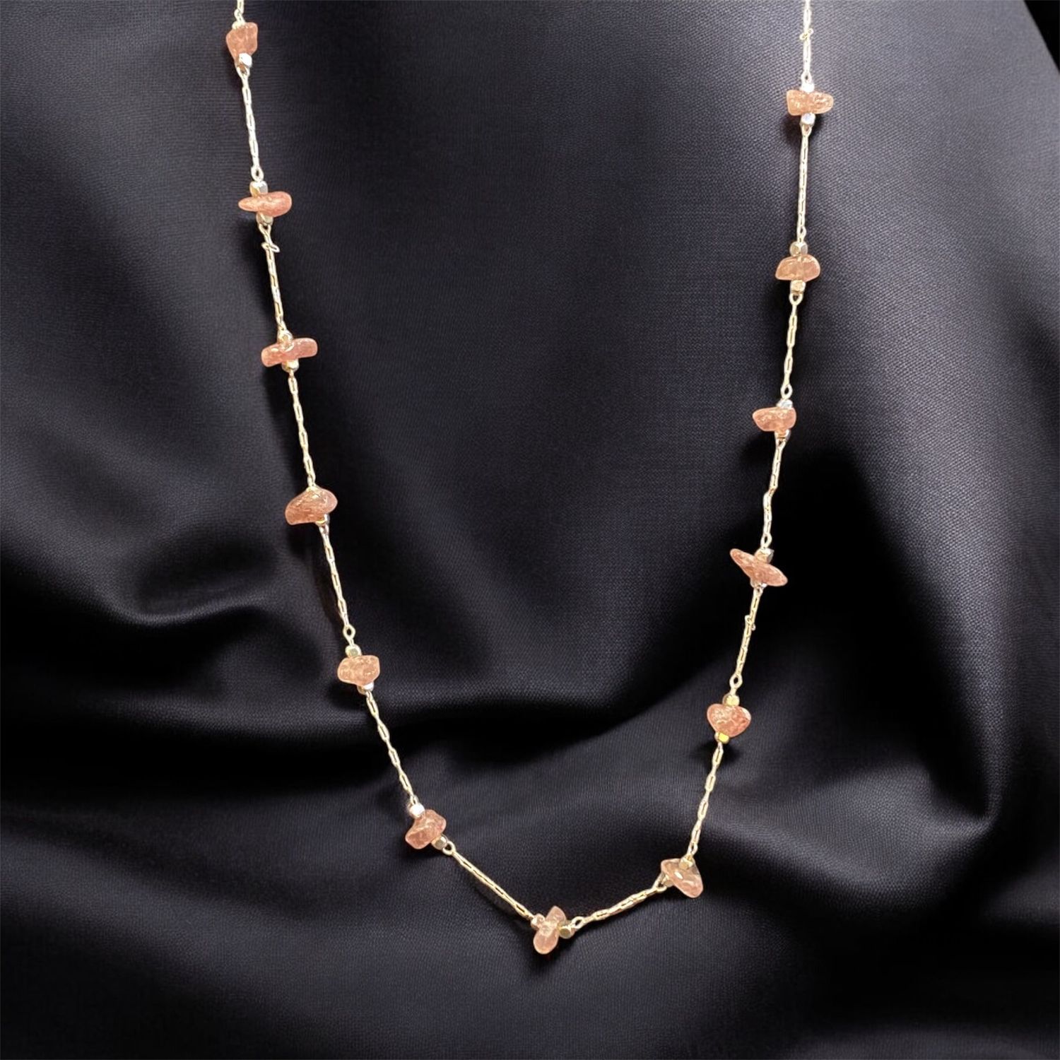 Very Visser Necklace Pink Gemstone Chips