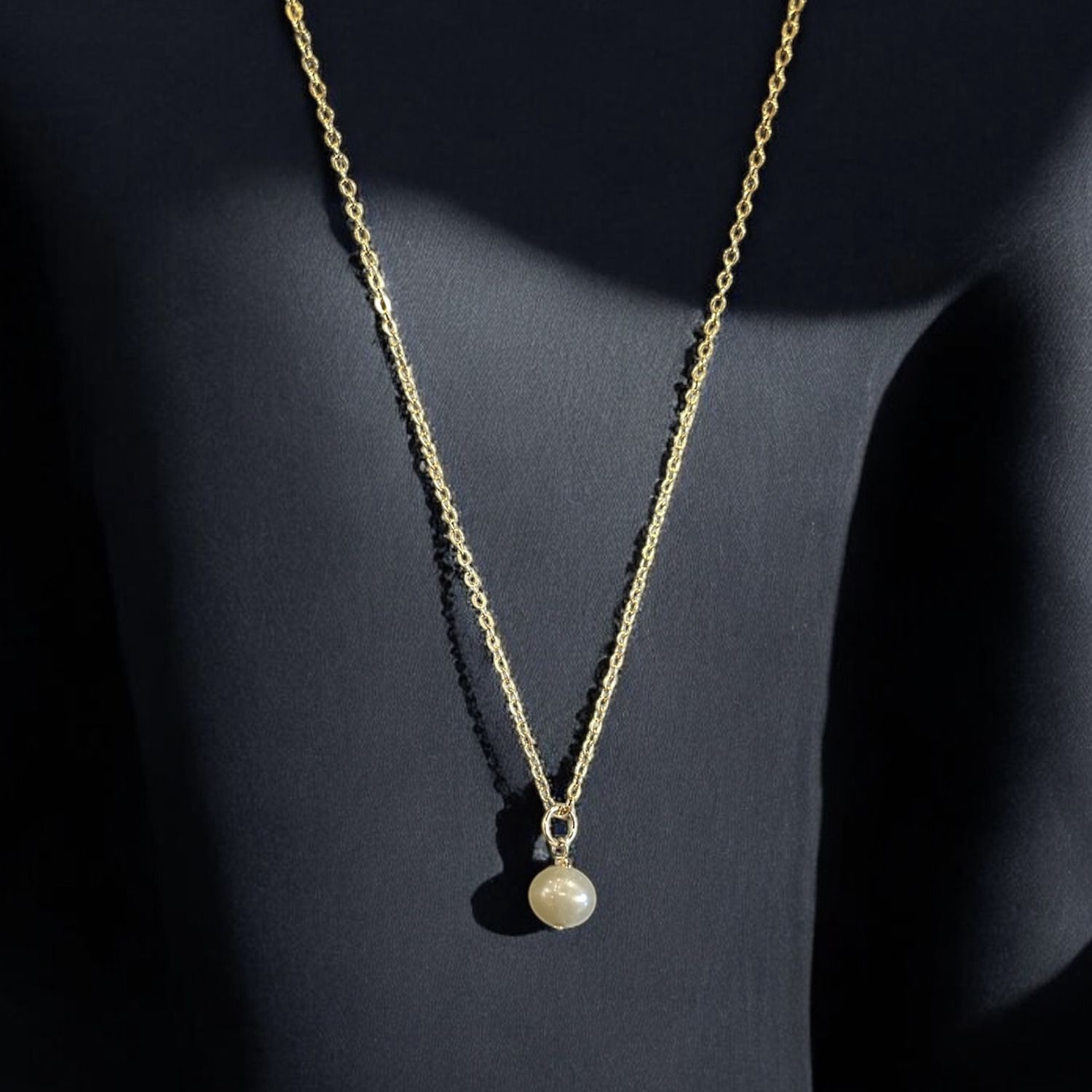 Trueworthy Necklace Single Pearl Gold Filled