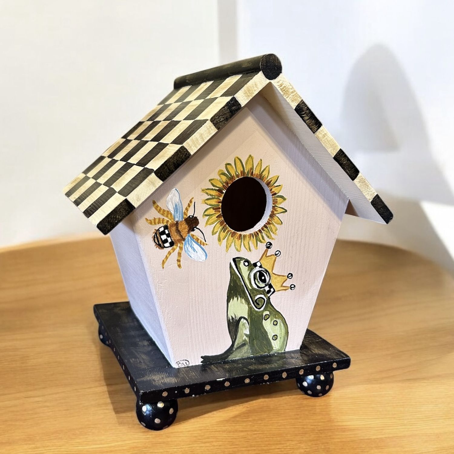 Wilson Birdhouse Frog Prince