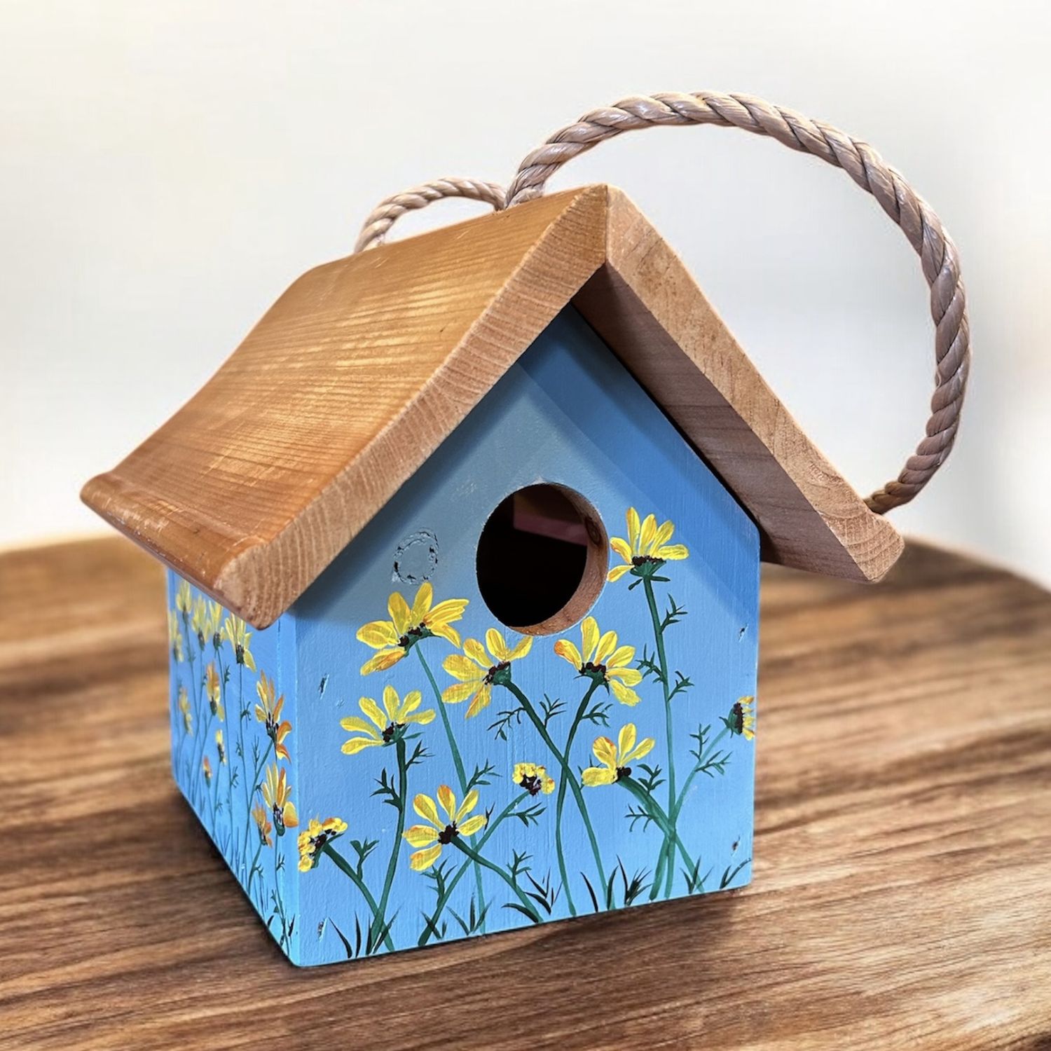 Wilson Birdhouse Blue w/ Black-Eyed Susan