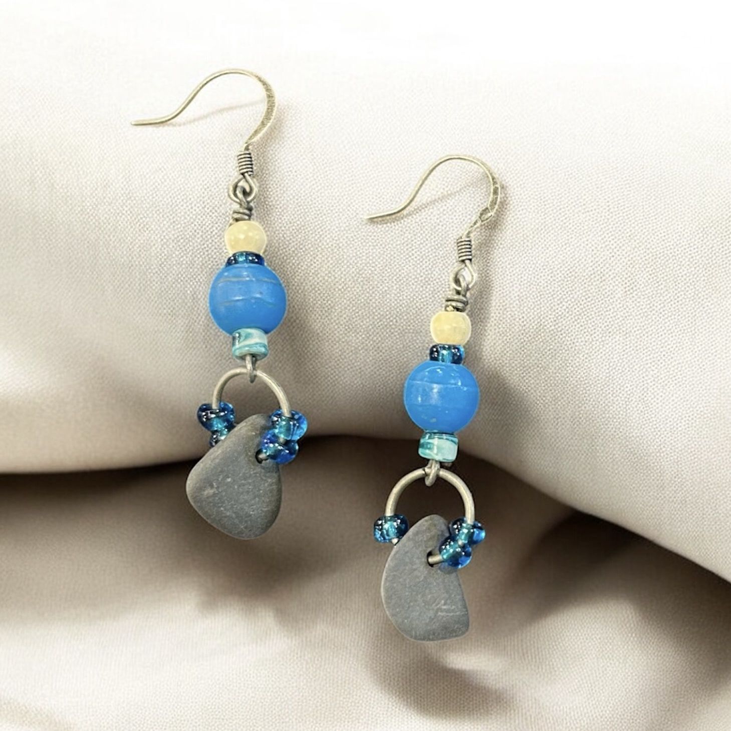 BQO Earrings Vivid Blue