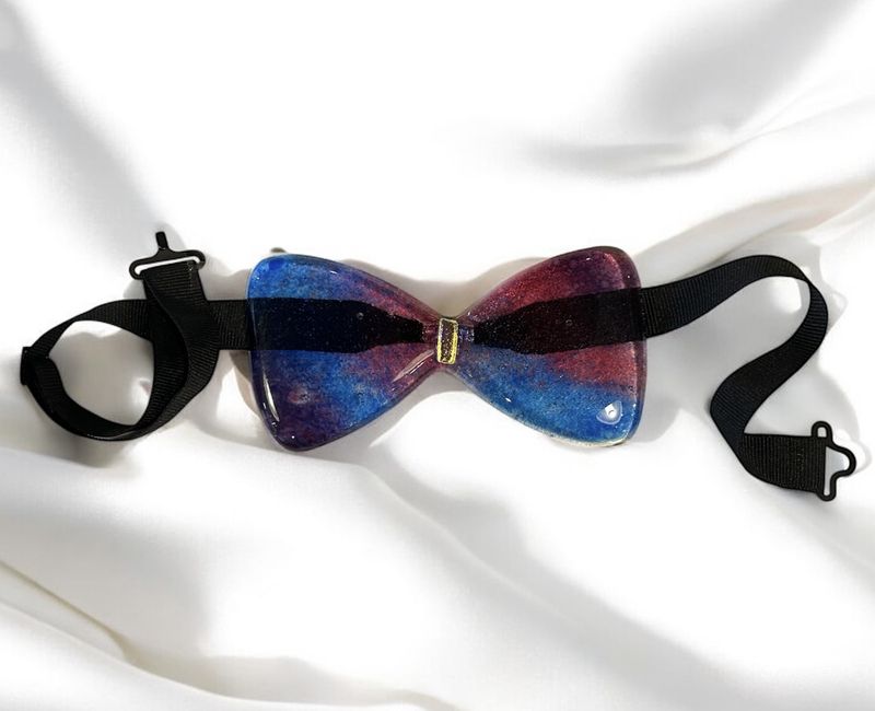 Gong Glass Bowtie with Bowtie Band- Red, Blue, and Purple Translucent with Gold Center Piece