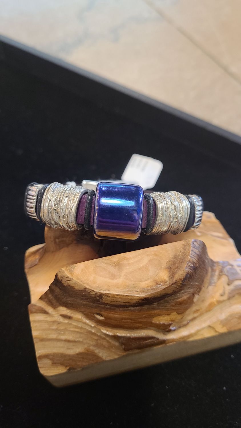 Whitney Bracelet Purple with Purple Bead