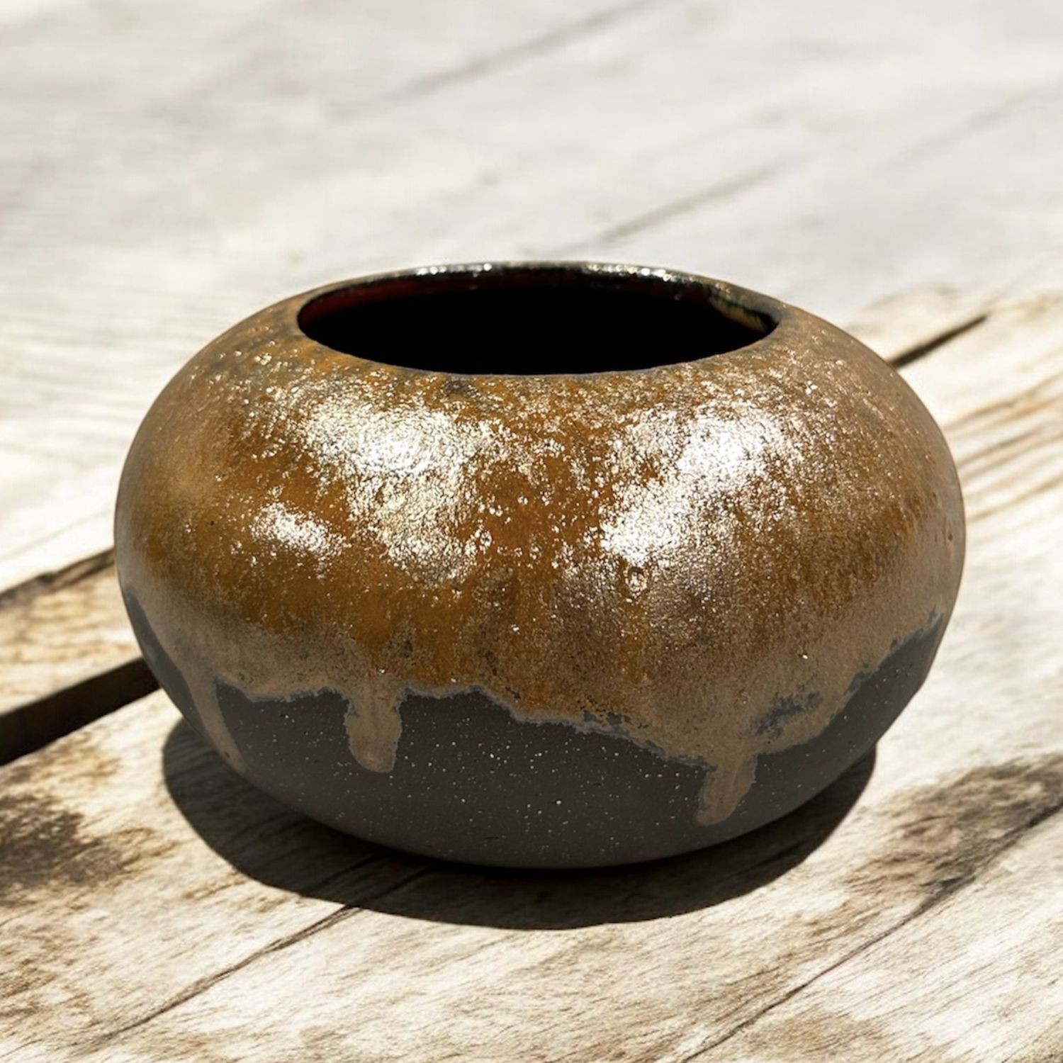Humble Earth Vase Golden Brown