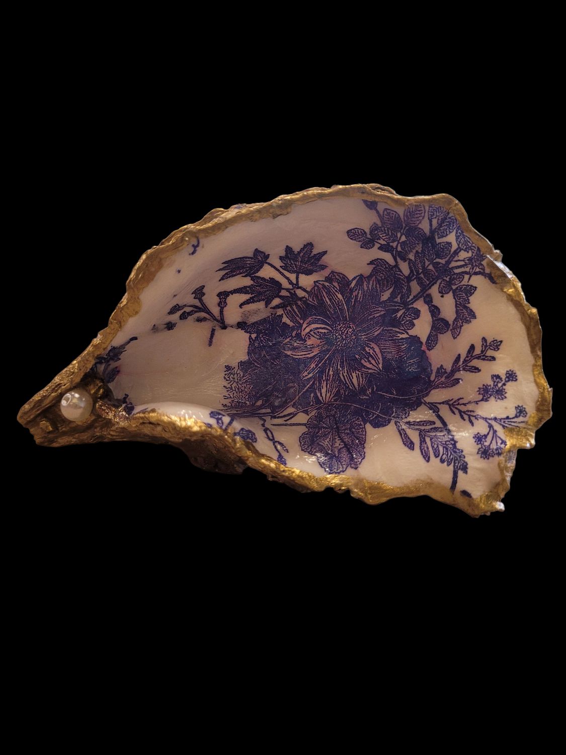 Wilson Large Oyster Shell with Blue Florals