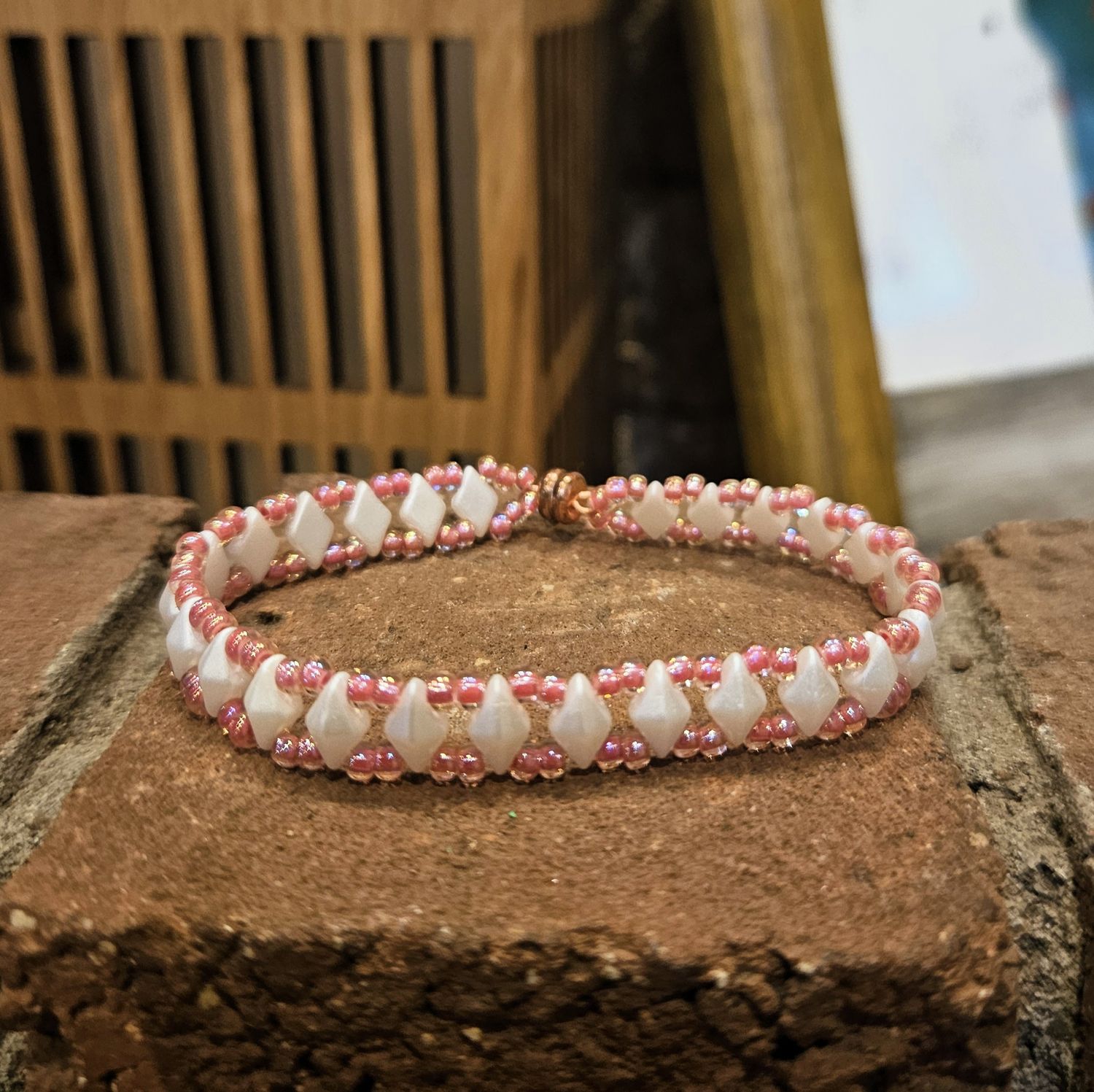 Boerman Bracelet White Diamonds w/ Pink Beads
