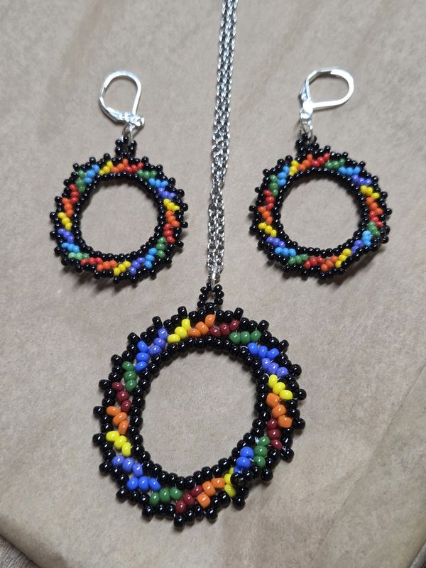 Boerman Pendant Earring Set Black &amp; Rainbow Circles
