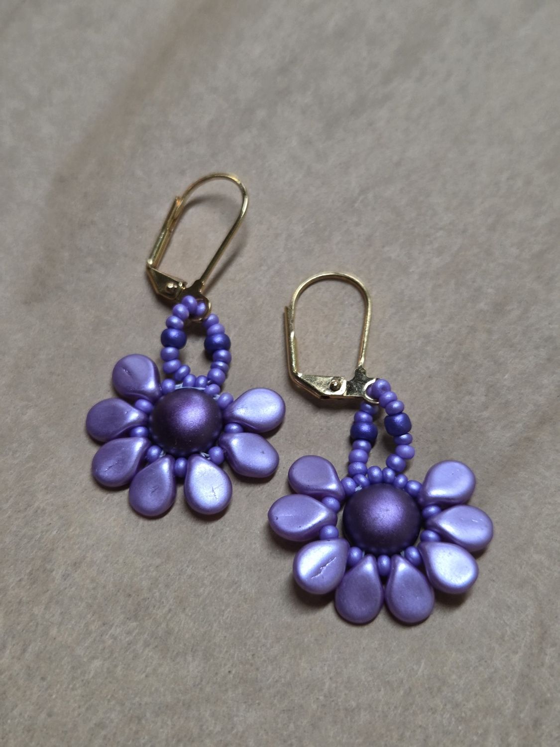 Boerman Earrings Purple Pip Flower
