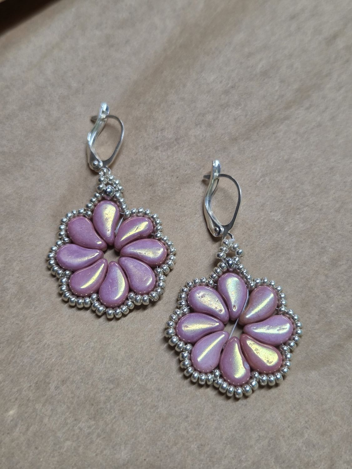 Boerman Earrings Pink &amp; Silver Paisley Flower