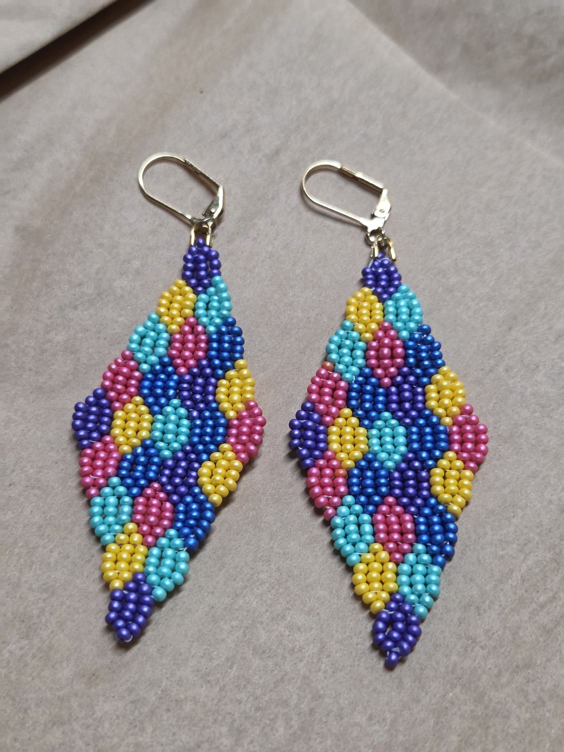 Boerman Earrings Multi-Colored Diamond Shaped