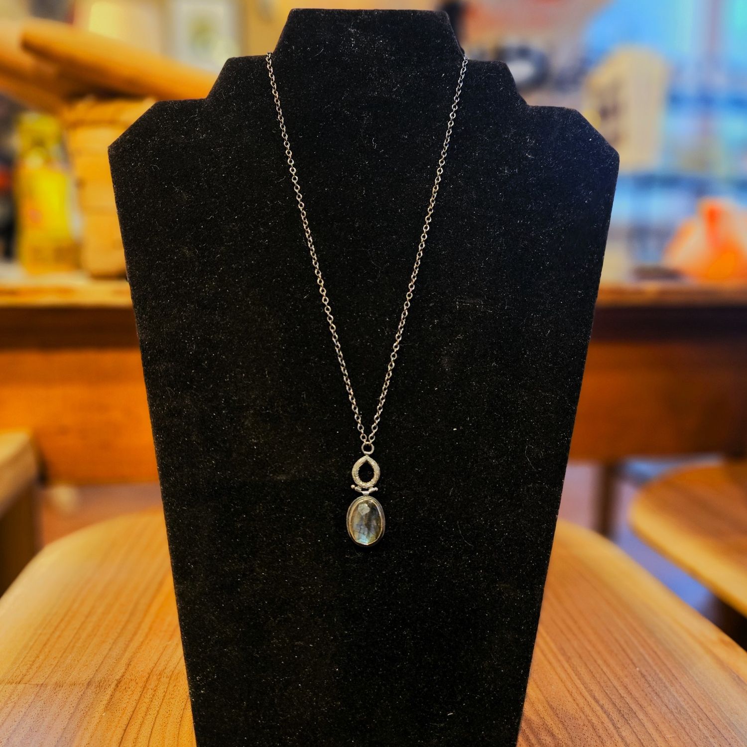 KELEHER NECK HINGED LABRADORITE
