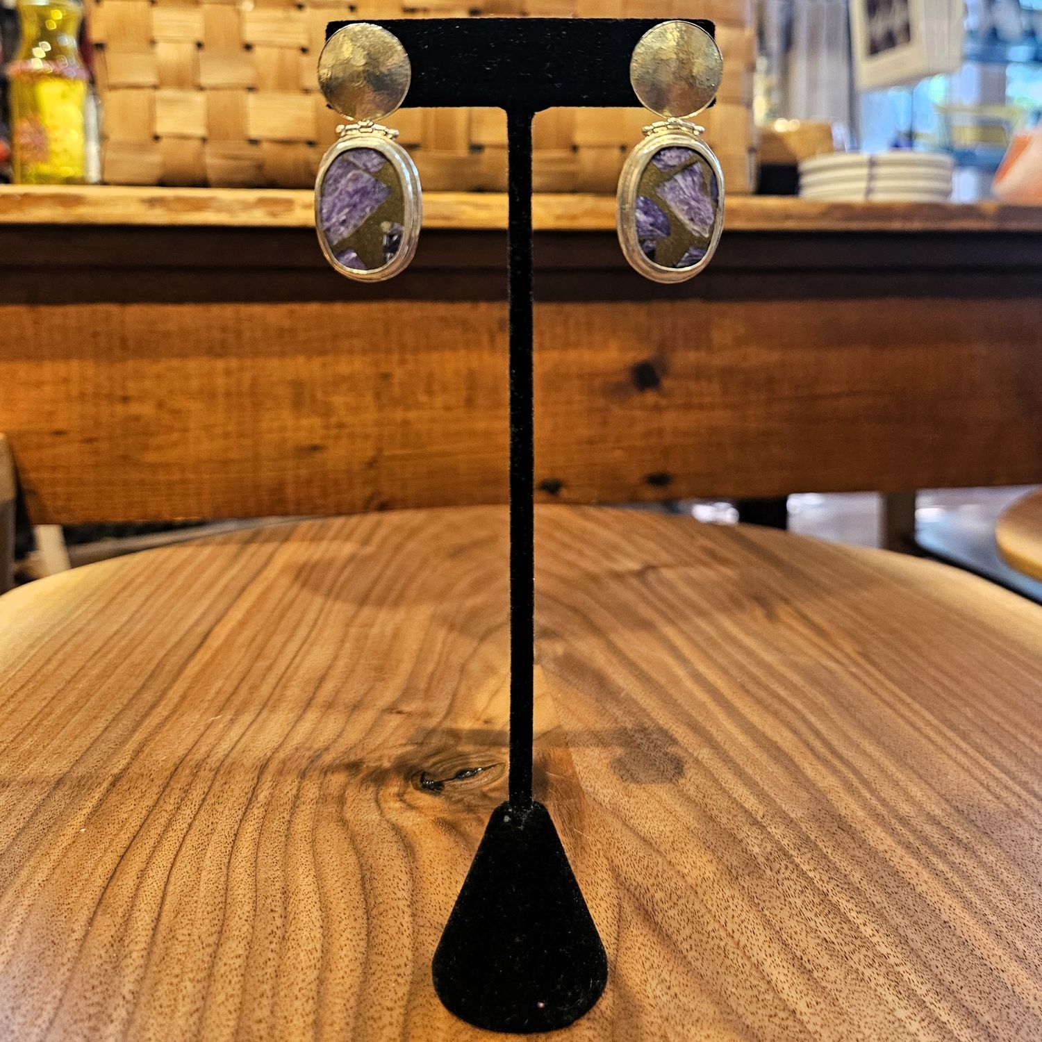 KELEHER EAR CHORITE, PYRITE