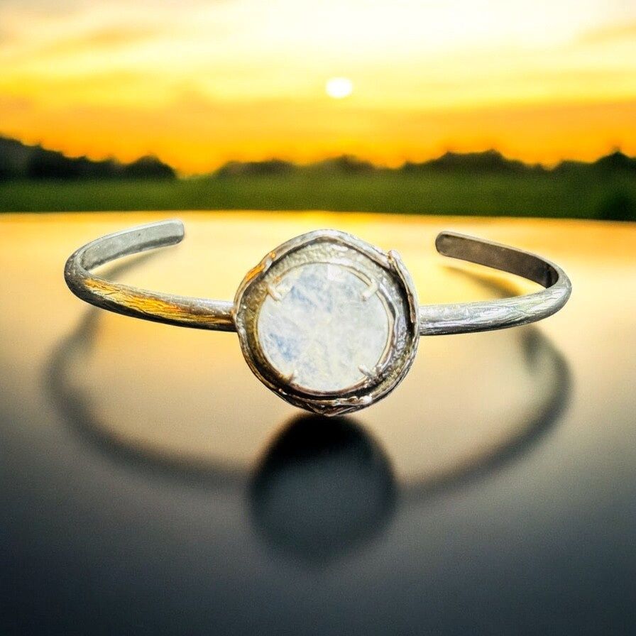 Rodgers Bracelet Radiant Cuff Mooonstone