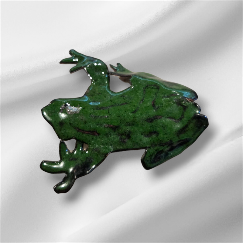 Adams Enamled Copper Pin Frog