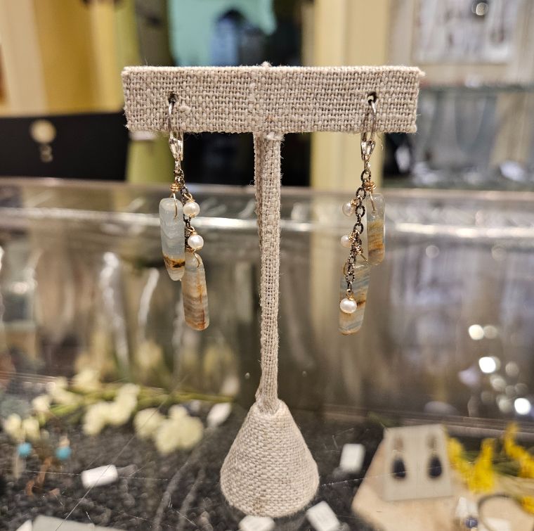 Robb Earrings Kyanite and Pearl