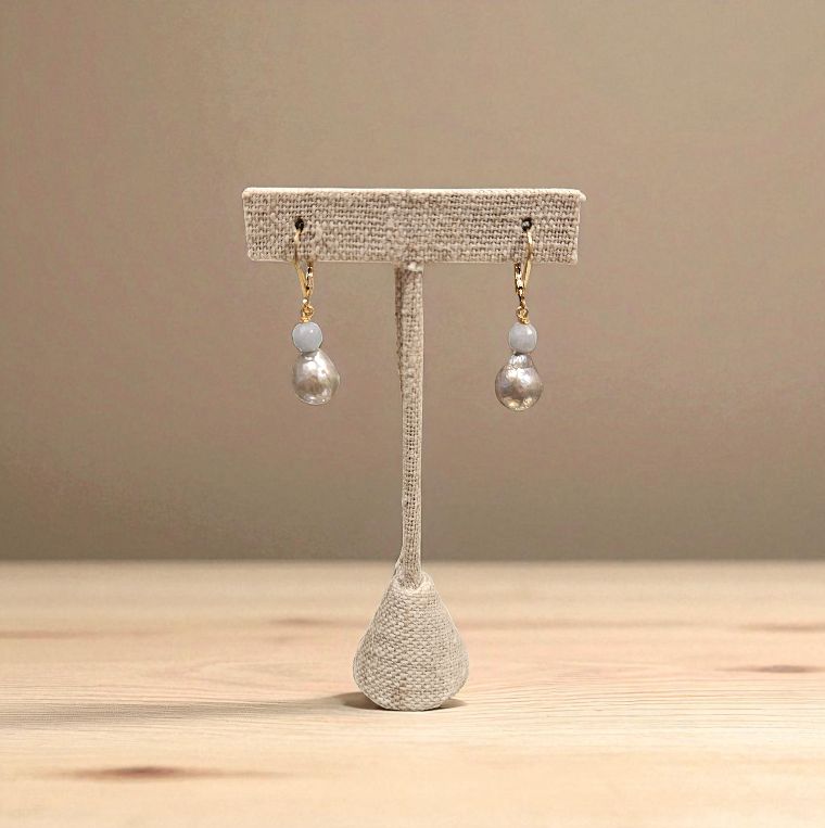Robb Earrings Pearl w/ Aqua Topper