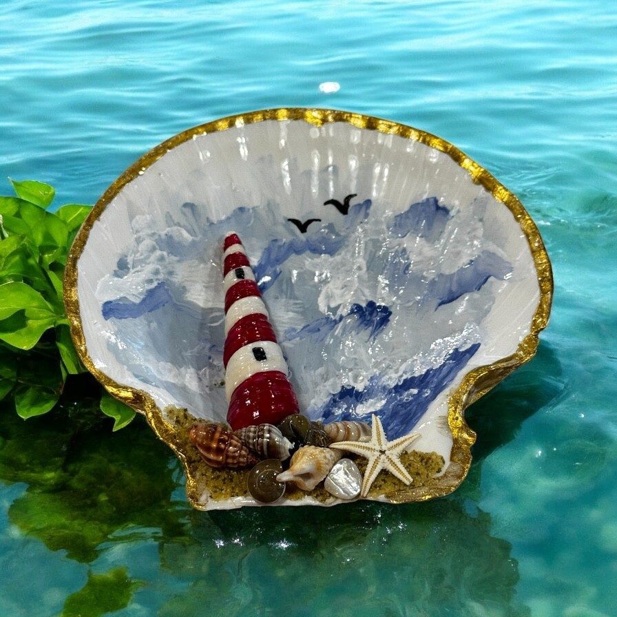 Wilson Large Clam Shell Trinket Dish Lighthouse