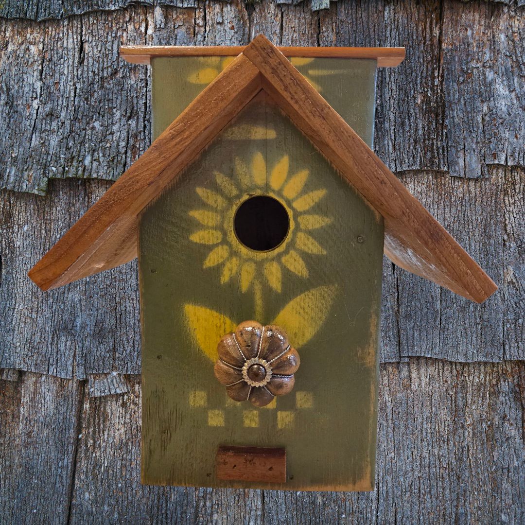 Rivers Birdhouse Moss Green with Sunflower Stencil