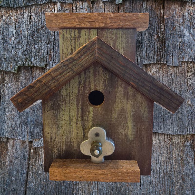 Rivers Birdhouse Luce Green with Cookie Cutter