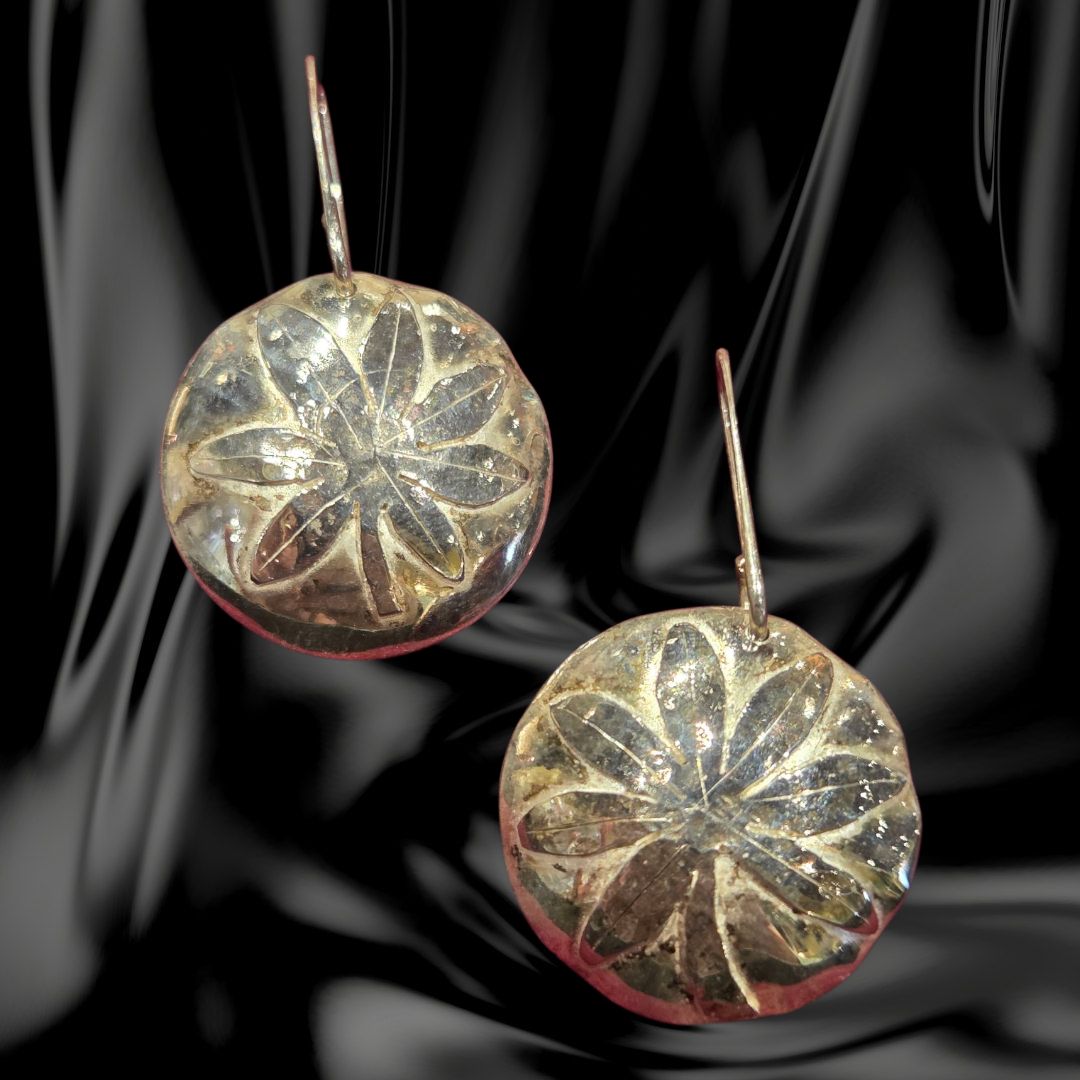 Gonzales Earring Dangle Dome with Fauna Pattern