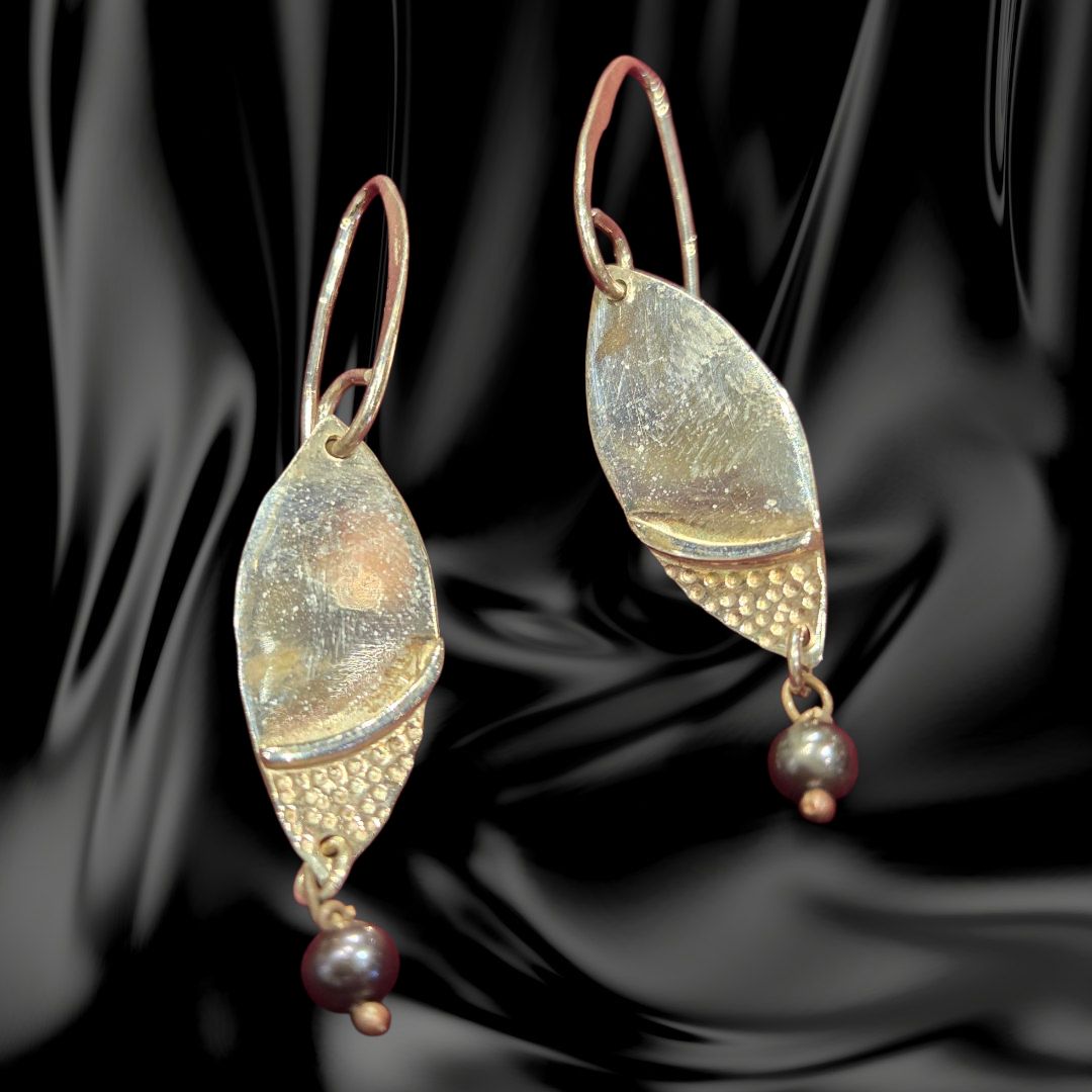 Gonzales Earring Dangles Tapered Oval with Blue Freshwater Pearl