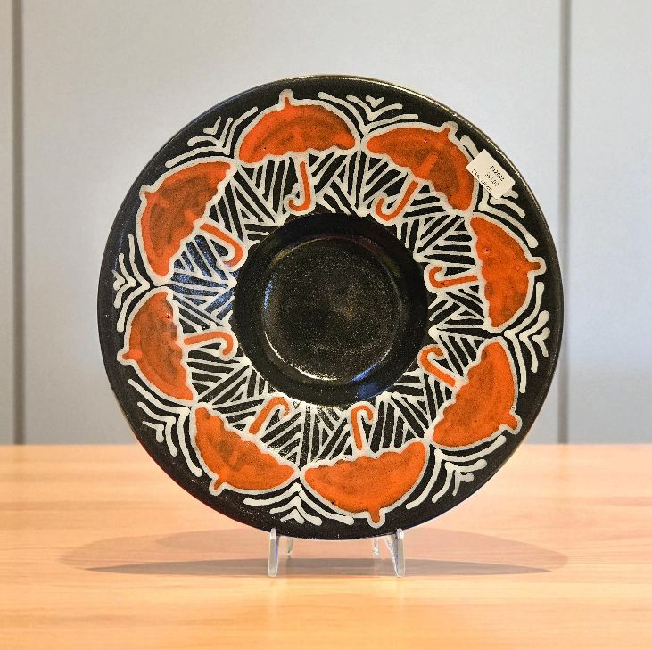 Okechukwu Serving Dish Black with Red Umbrella Pattern