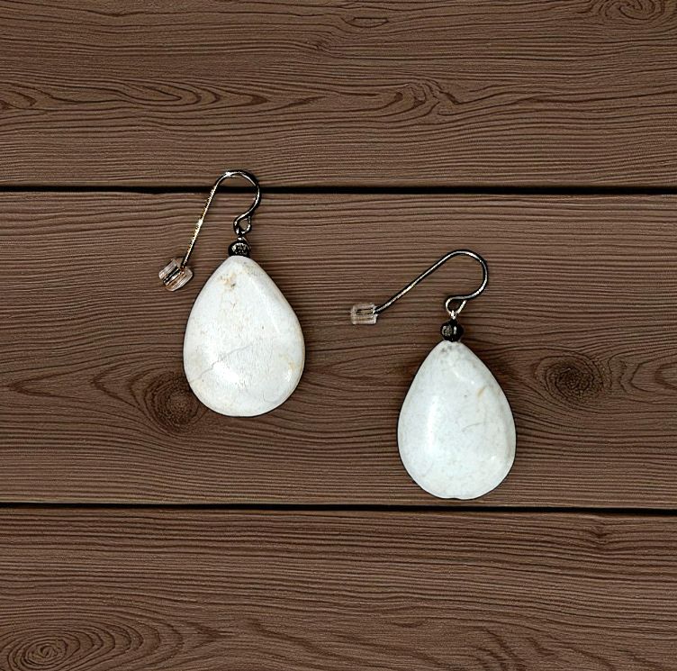 Rasmussen Earrings Howlite Teardrop/Bali Bead