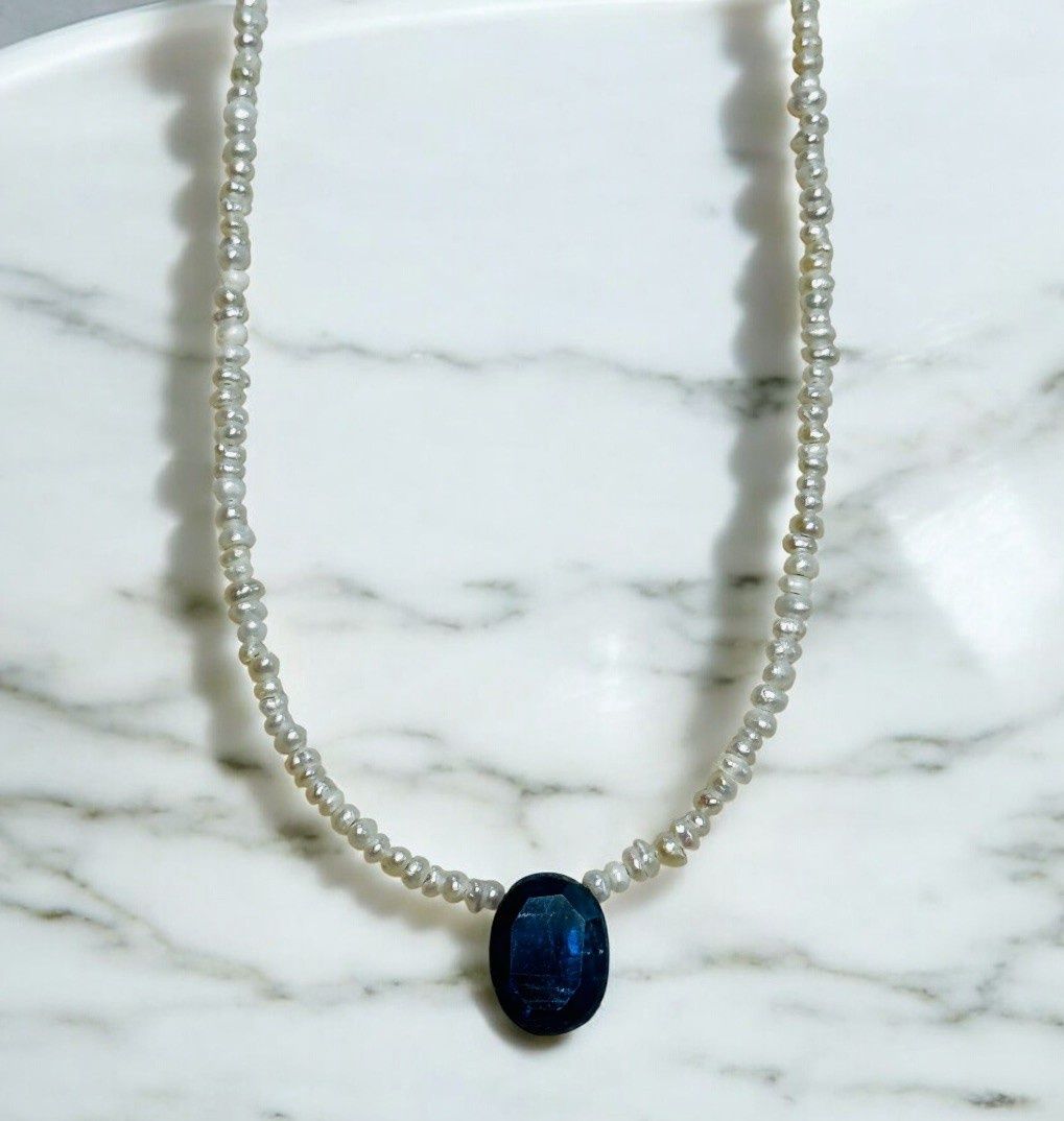 Trueworthy Necklace Tiny Pearl and Kyanite