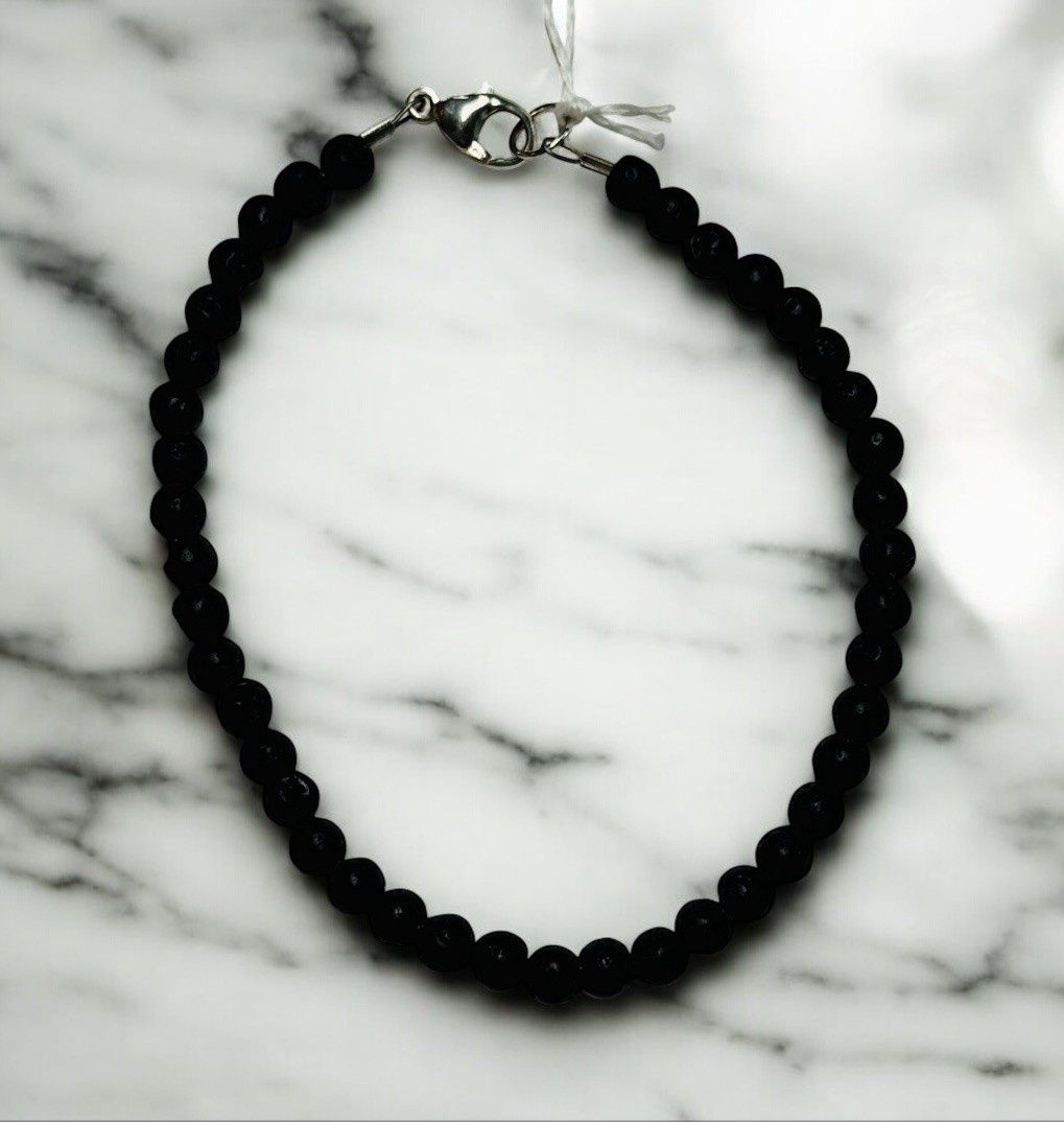 Trueworthy Bracelet Black Lava Stone