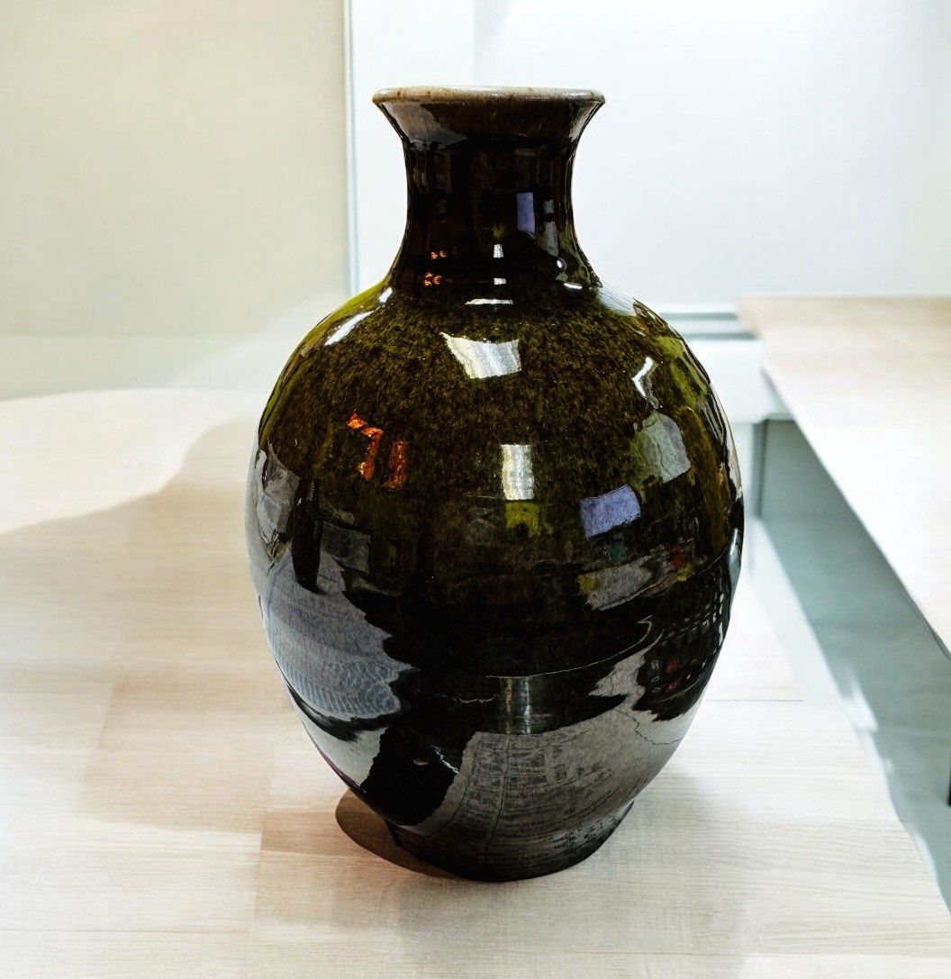 BMF Vase Green/Brown Flecked