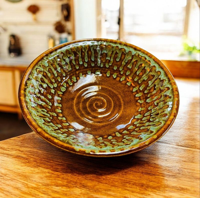 Johnson Bowl Large Dimple Brown/Green