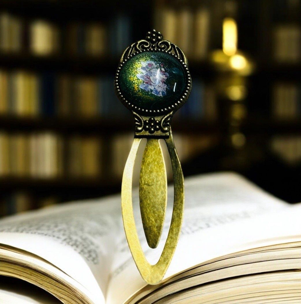 Stevenson Bookmark Bronze Clip with Green Floral 1