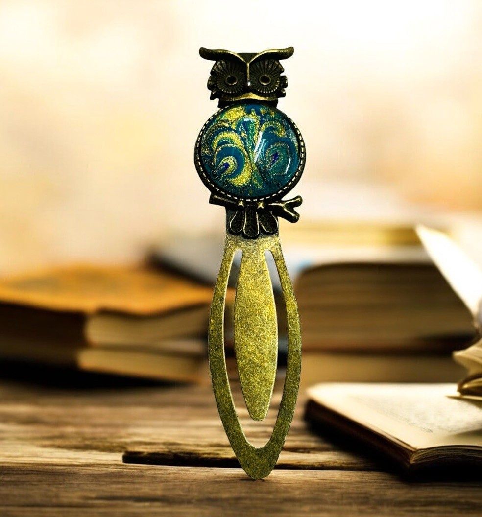 Stevenson Bookmark Bronze Owl with Green Swirl