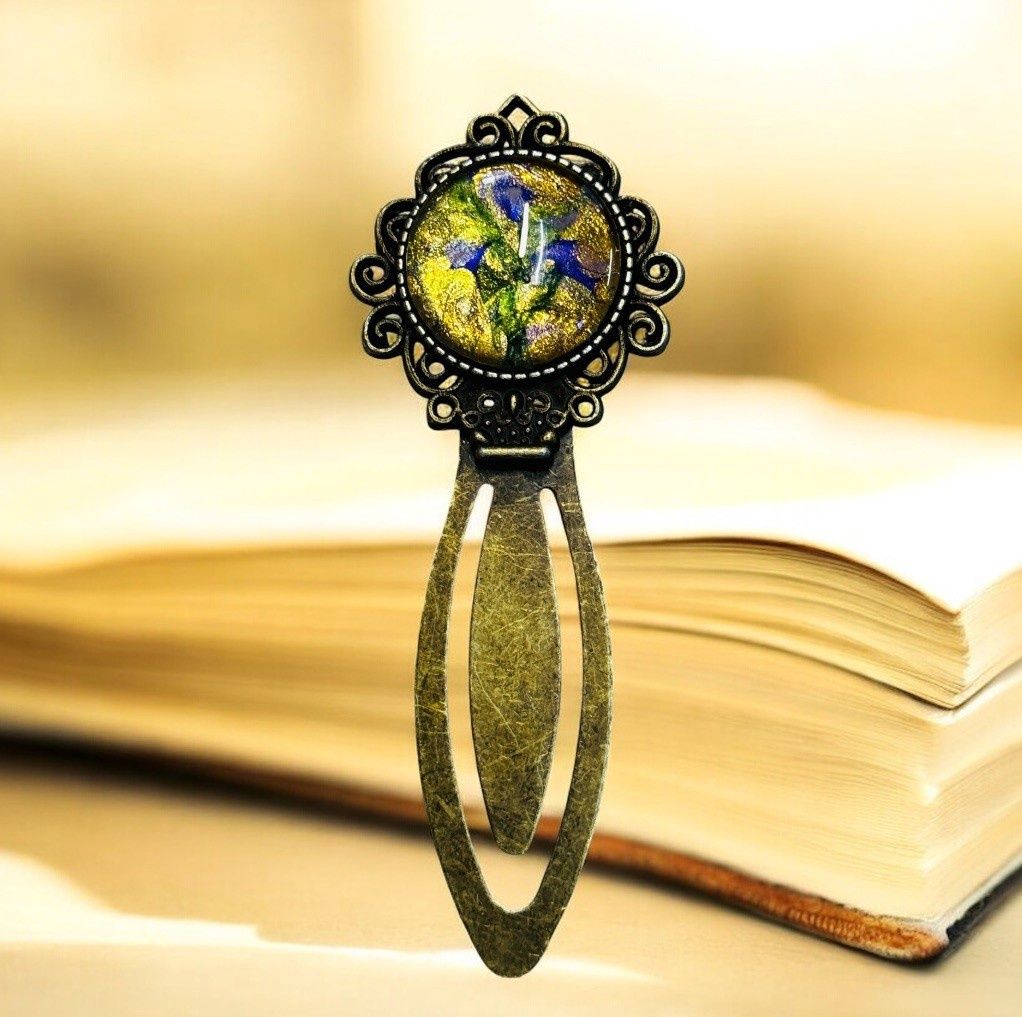 Stevenson Bookmark Bronze with Purple Bouquet