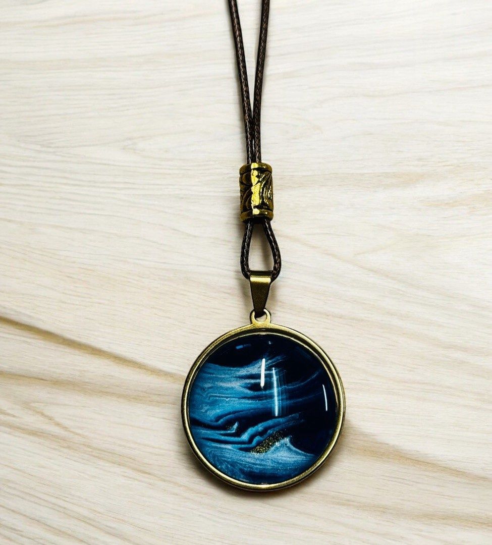 Stevenson Necklace Round Navy Sky With Bead