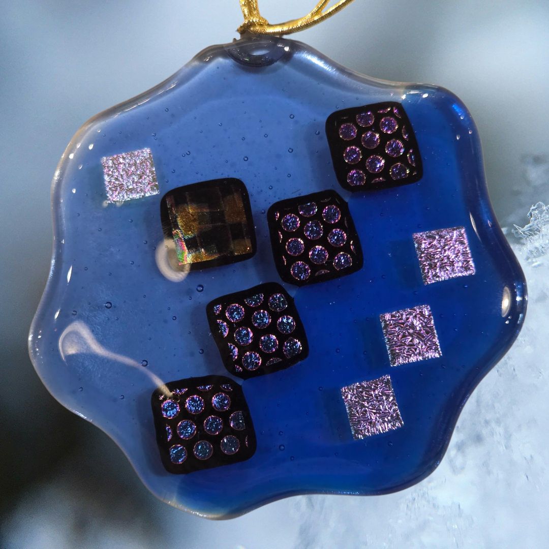 Verre Visage Fused Glass Snowflake Ornament 803