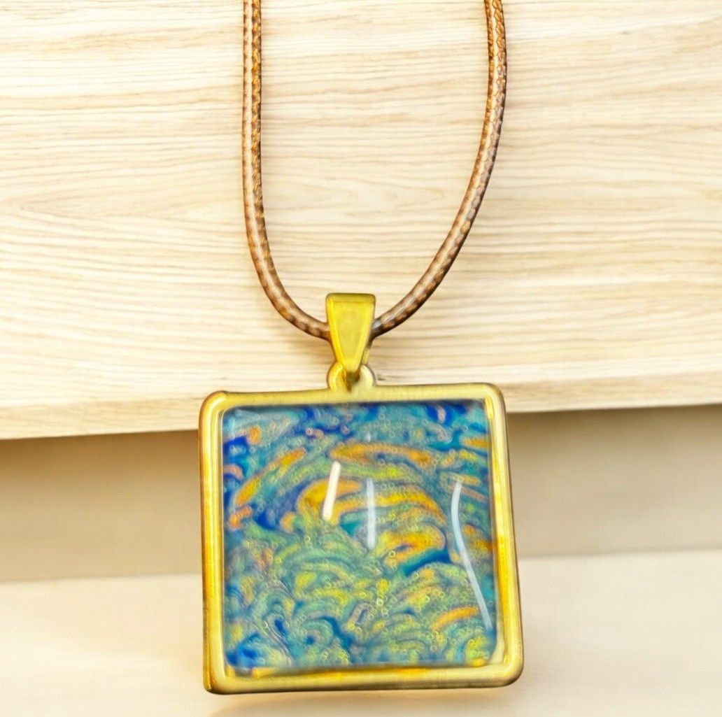 Stevenson Necklace Square Peacock  in Blue