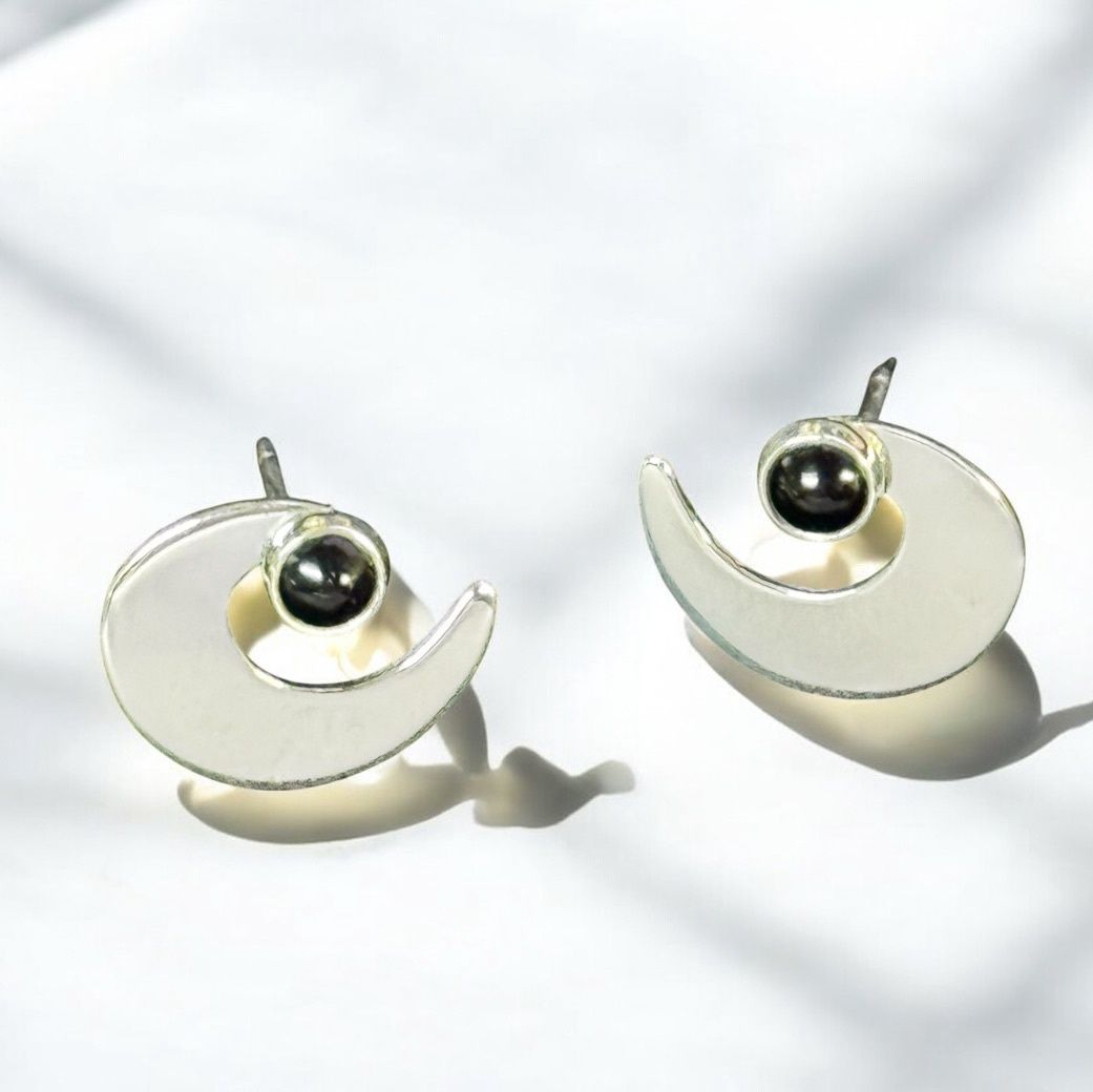 Gray Onyx Swirl Earrings