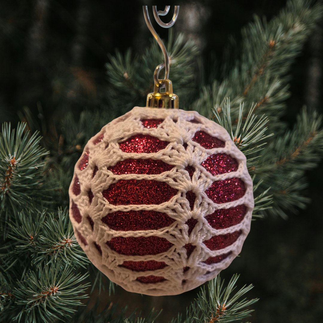 Boerman Ornament Sparkly Red with Crocheted Lace